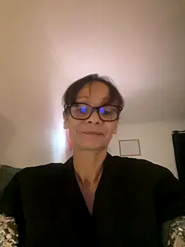 Chris06d22xh online show from November 28, 2025, 8:31 pm