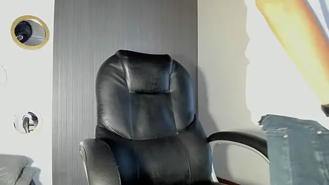Daddy Darcks online show from September 22, 2025, 8:04 pm