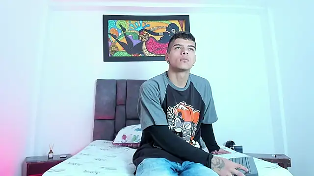 Snapshot of wyatt_3 chatting on November 20, 2025, 11:55 am wyatt 3 online show from November 20, 2025, 11:55 am