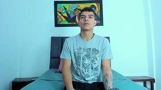 Snapshot of wyatt_3 chatting on November 24, 2025, 12:16 pm wyatt 3 online show from November 24, 2025, 12:16 pm