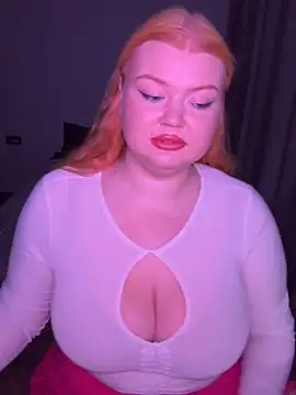  Adele Moor  online show from September 16, 2025, 8:54 pm