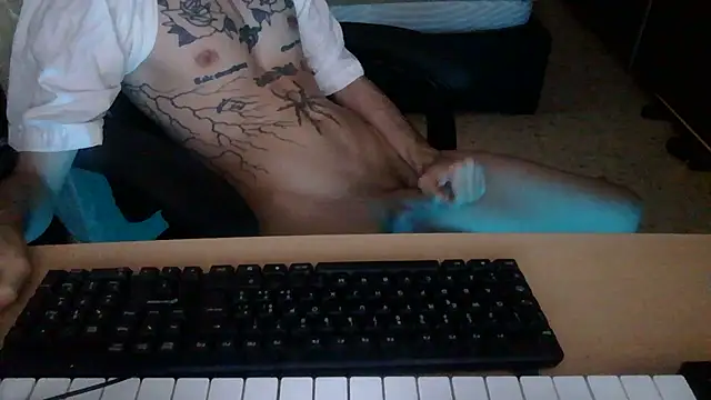 Snapshot of Kryk97 chatting on June 15, 2026, 3:34 pm Kryk97 online show from June 15, 2026, 3:34 pm
