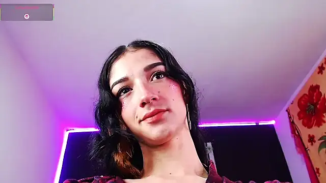 ingrid zese  online show from October 13, 2025, 7:04 pm