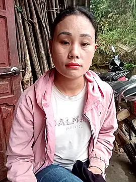 Ruaiuoi online show from February 18, 2026, 1:03 am