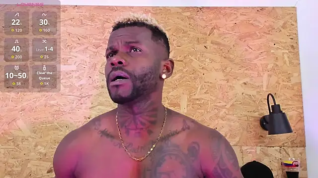 santiblack7 online show from November 14, 2025, 2:59 am