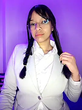 Iwarii online show from January 8, 2026, 3:56 am