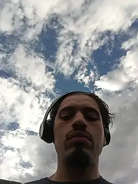 Snapshot of mrredcorn chatting on October 22, 2025, 3:44 pm mrredcorn online show from October 22, 2025, 3:44 pm