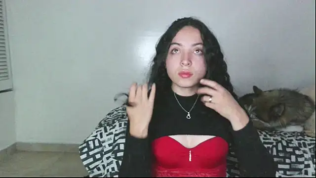 Snapshot of aliceclair_ chatting on October 23, 2025, 6:23 am aliceclair  online show from October 23, 2025, 6:23 am