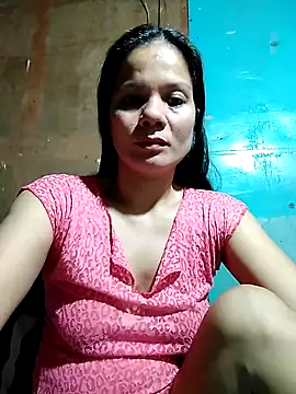 Snapshot of bomb_shiela chatting on October 14, 2025, 5:57 pm bomb shiela online show from October 14, 2025, 5:57 pm