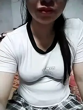 Mie rose online show from November 13, 2025, 1:42 am