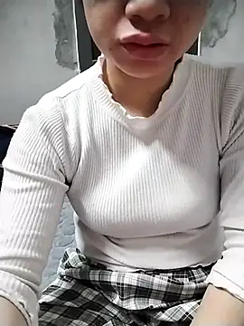 Mie rose online show from November 30, 2025, 1:28 am