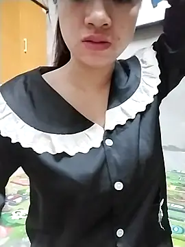 Mie rose online show from December 18, 2025, 11:08 pm