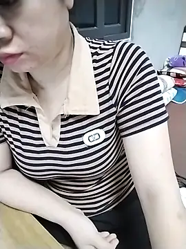 Mie rose online show from April 14, 2026, 2:16 am