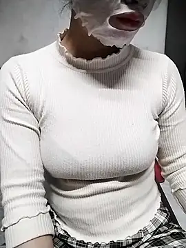 Mie rose online show from November 22, 2025, 12:32 am