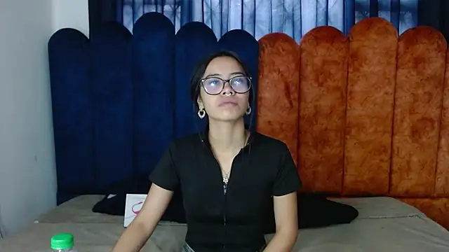 Miahotcs1 online show from March 11, 2026, 3:06 pm