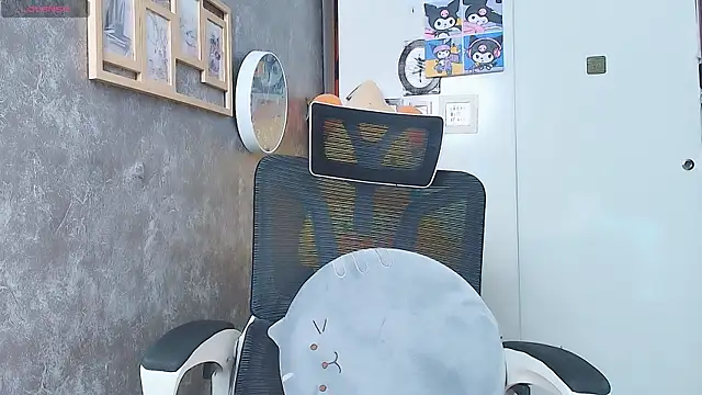 Mika Kasumi online show from October 15, 2025, 6:00 am