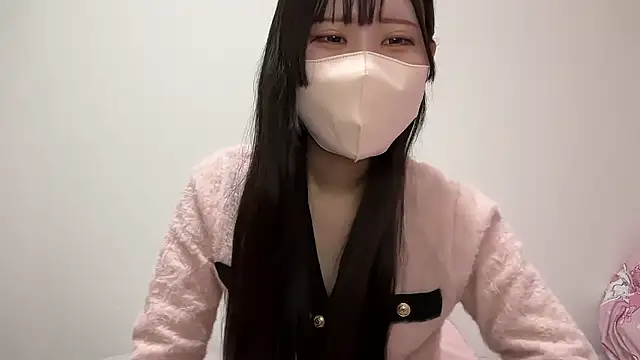 noa uxu online show from November 18, 2025, 4:05 am