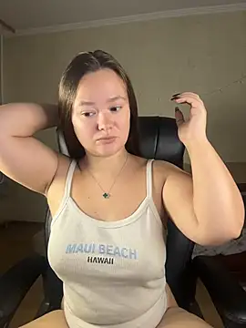 Snapshot of CaramelleSugar_ chatting on November 15, 2025, 6:23 pm CaramelleSugar online show from November 15, 2025, 6:23 pm