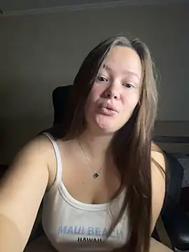 Snapshot of CaramelleSugar_ chatting on November 12, 2025, 2:32 pm CaramelleSugar online show from November 12, 2025, 2:32 pm