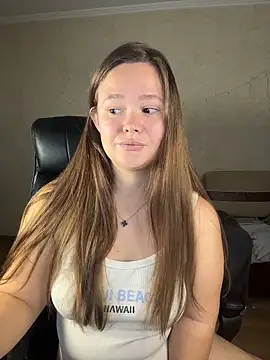 Snapshot of CaramelleSugar_ chatting on November 14, 2025, 1:48 pm CaramelleSugar online show from November 14, 2025, 1:48 pm