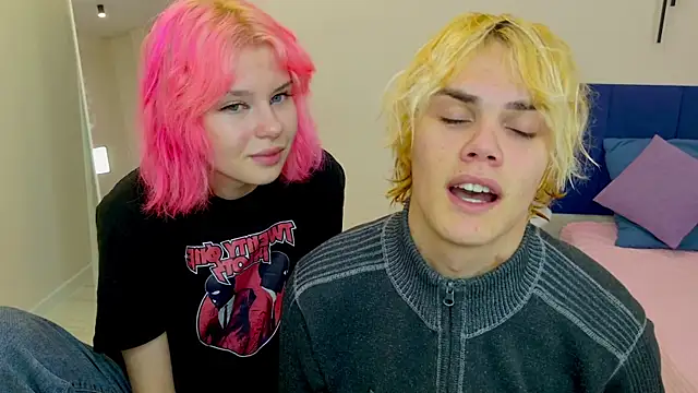 Bonnie And C1yde online show from October 18, 2025, 5:04 pm