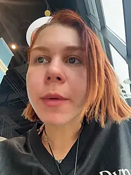 Snapshot of RosieSecret chatting on November 6, 2025, 8:18 am RosieSecret online show from November 6, 2025, 8:18 am