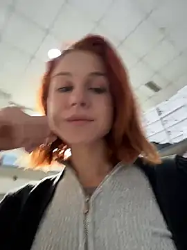 Snapshot of RosieSecret chatting on October 16, 2025, 8:11 am RosieSecret online show from October 16, 2025, 8:11 am