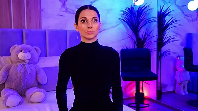 EllyLynn online show from October 27, 2025, 7:37 pm