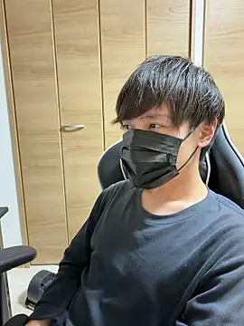 Snapshot of jiji9253 chatting on April 14, 2026, 12:32 pm jiji9253 online show from April 14, 2026, 12:32 pm
