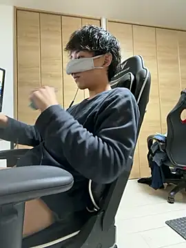 jiji9253 online show from December 16, 2025, 9:35 am