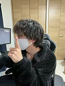 jiji9253 online show from February 19, 2026, 12:57 pm