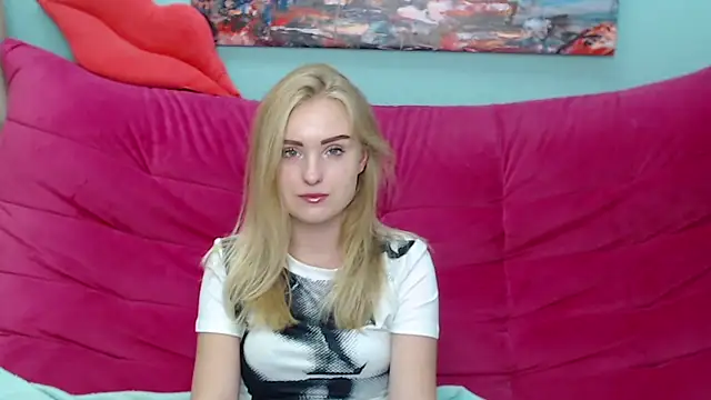 SofySofty online show from October 2, 2025, 4:38 am