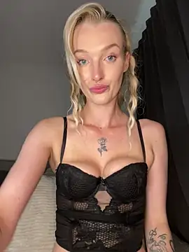 lovecassyrose online show from July 16, 2026, 5:48 am