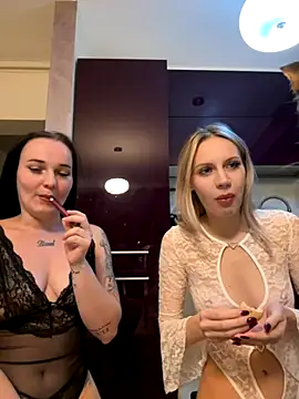 Snapshot of Baby_Eva23 chatting on October 18, 2025, 6:43 pm Baby Eva23 online show from October 18, 2025, 6:43 pm