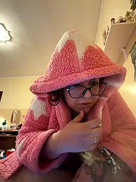 chiaretta loveit online show from November 21, 2025, 11:42 am