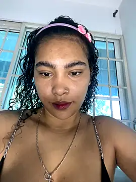 Snapshot of SophieD chatting on January 7, 2026, 12:32 pm SophieD online show from January 7, 2026, 12:32 pm