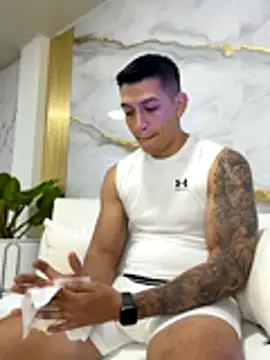 blackbullger  online show from November 11, 2025, 11:38 am