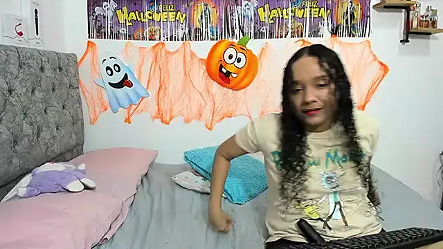 nay and aleja1 online show from October 30, 2025, 2:32 am