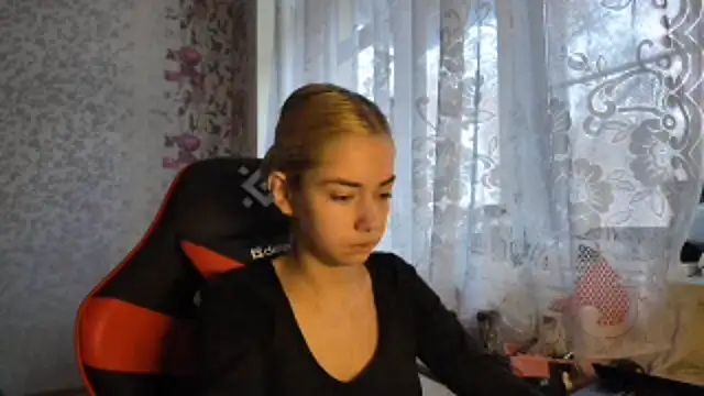 Witching Moon online show from November 7, 2025, 7:35 am