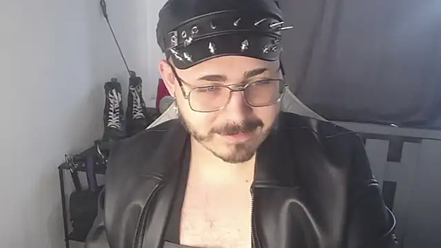 Snapshot of FabianKinky chatting on October 3, 2025, 9:44 am FabianKinky online show from October 3, 2025, 9:44 am