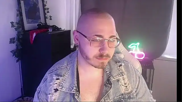 Snapshot of FabianKinky chatting on September 23, 2025, 9:27 am FabianKinky online show from September 23, 2025, 9:27 am