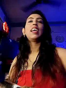 Love Beauty01 online show from February 10, 2026, 6:51 pm