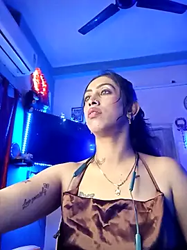 Love Beauty01 online show from February 7, 2026, 6:49 pm