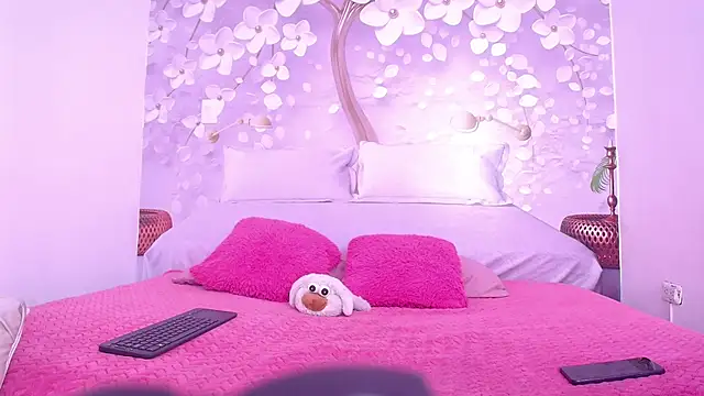 tammy 02  online show from November 29, 2025, 1:44 pm