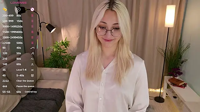 Marry sharp online show from October 27, 2025, 9:05 pm