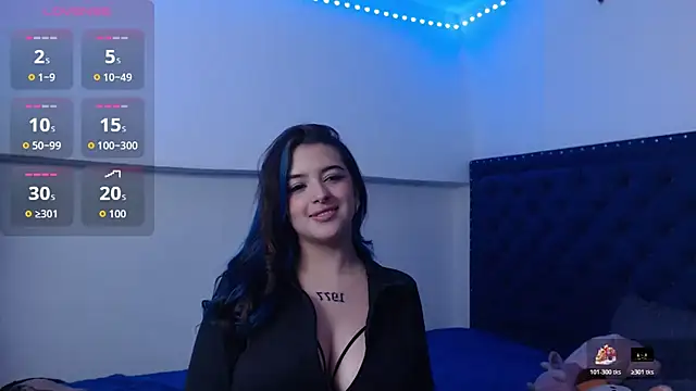 MaviceMur online show from December 4, 2025, 10:20 pm