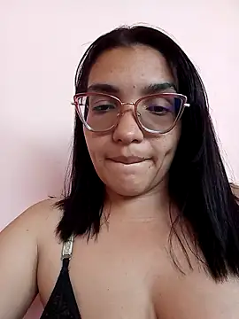 Snapshot of Sensual_Anyelie chatting on September 15, 2025, 7:47 pm Sensual Anyelie online show from September 15, 2025, 7:47 pm