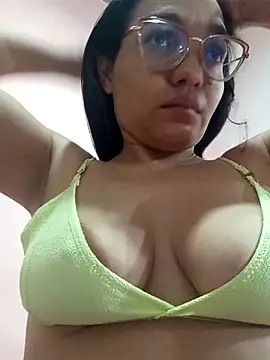 Snapshot of Sensual_Anyelie chatting on September 26, 2025, 6:20 am Sensual Anyelie online show from September 26, 2025, 6:20 am