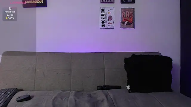 Snapshot of elizabethboltXXX chatting on October 12, 2025, 7:37 pm elizabethboltXXX online show from October 12, 2025, 7:37 pm