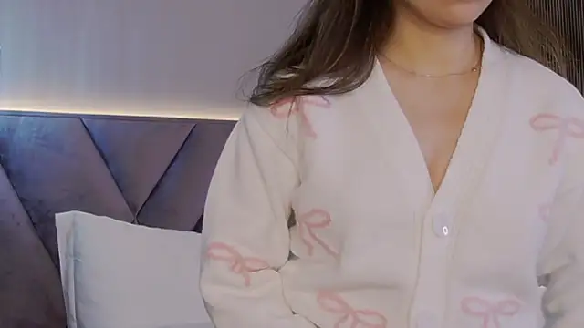 MiaMarlow online show from October 7, 2025, 8:54 pm